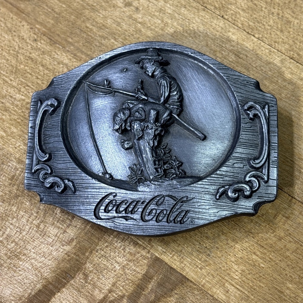 Vintage 1990 Coca-Cola Fisherman Dog Pewter Belt Buckle Siskiyou N-90